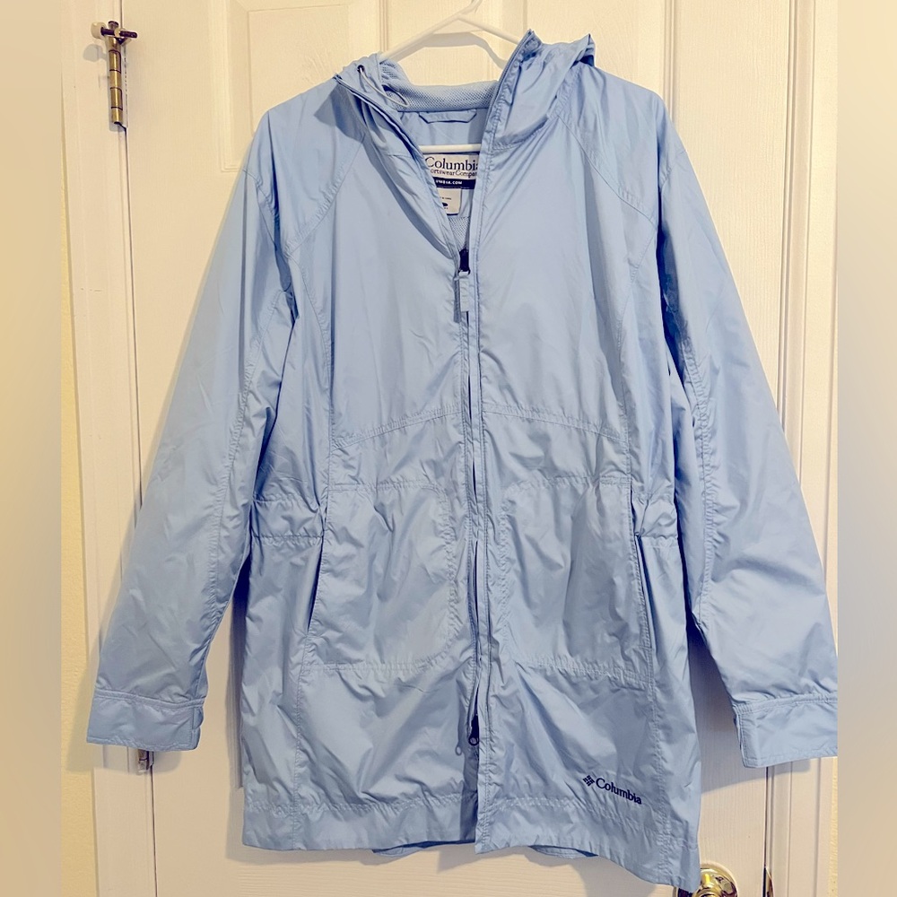 MOVING SALE - Long Columbia Womens Raincoat with hood. Great condition
